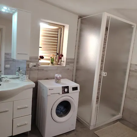 بيت للعطل Sereno Relax 10 شيكلي